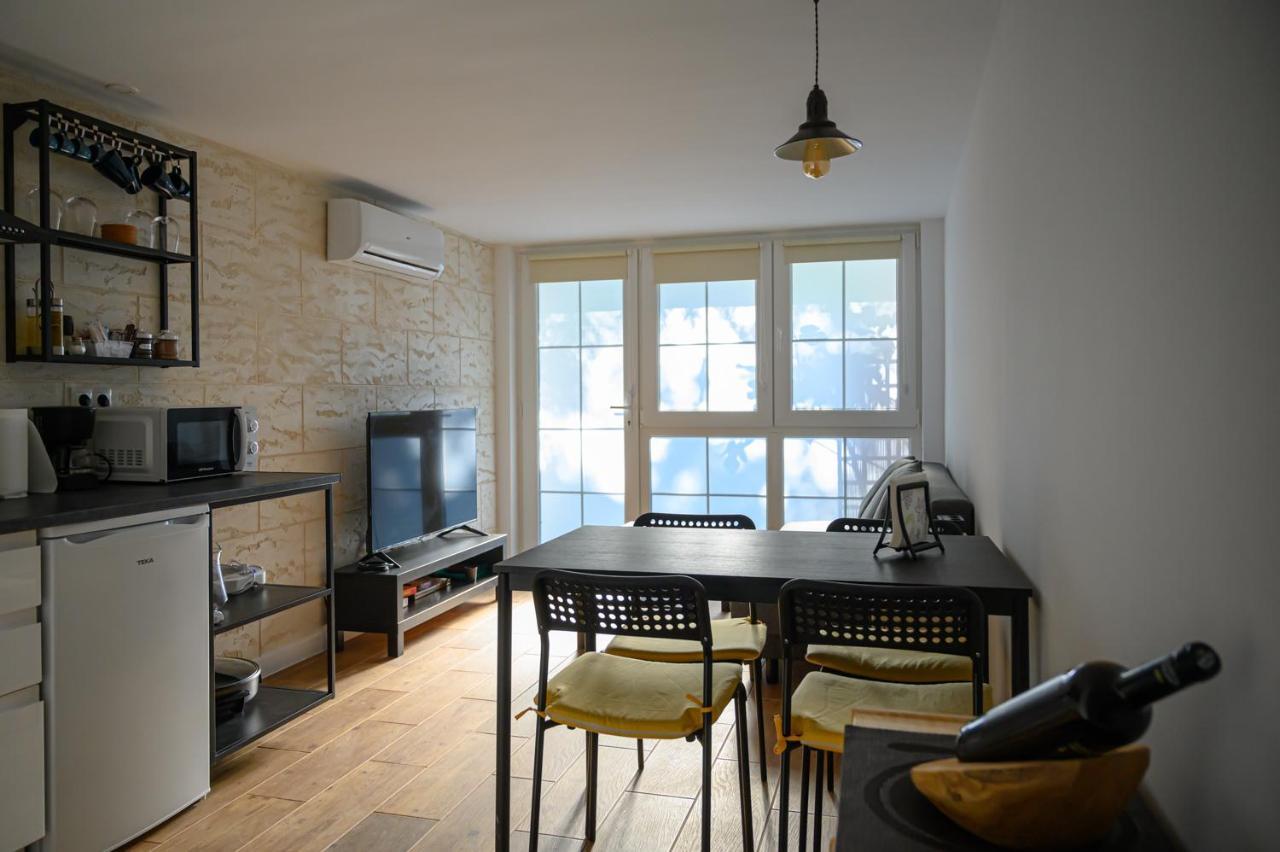Suite Duplex Con Terraza Independiente Брунете Екстериор снимка